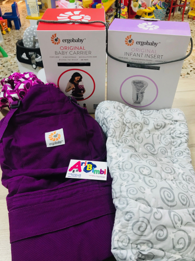 MARSUPIO ERGOBABY ERGONOMICO + RIDUTTORE - PARI AL NUOVO