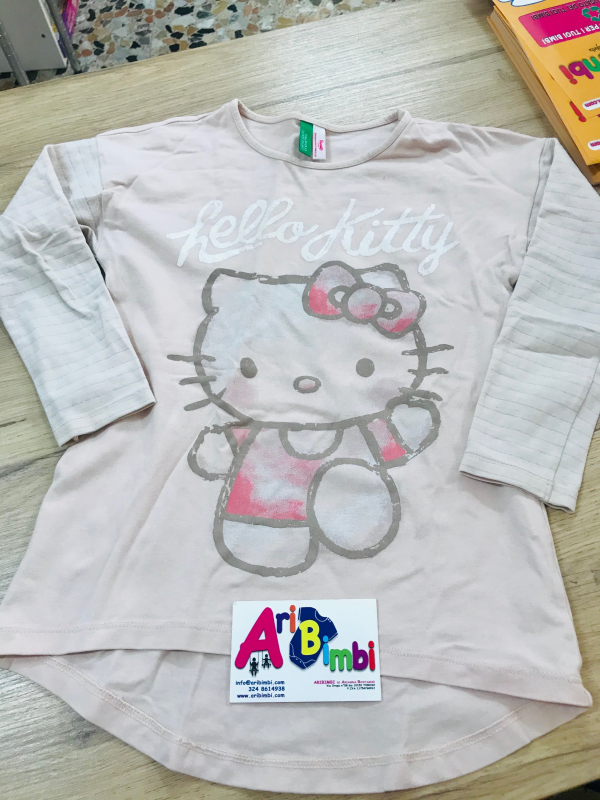 MAGLIETTA BENETTON HELLO KITTY 4-5 ANNI CON MAICHE LUNGHE