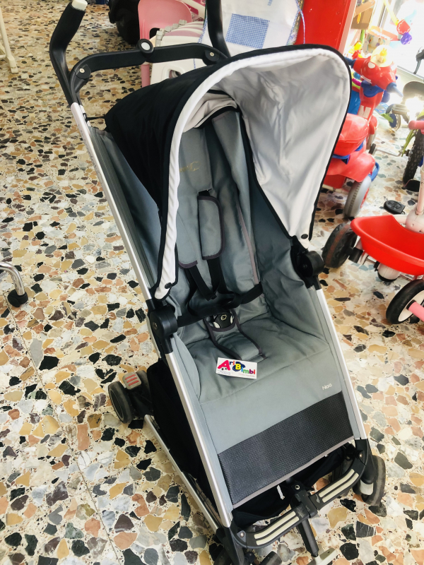 PASSEGGINO LEGGERO NOA BEBE CONFORT, SUPER COMPATTO, CON PARAPIOGGIA