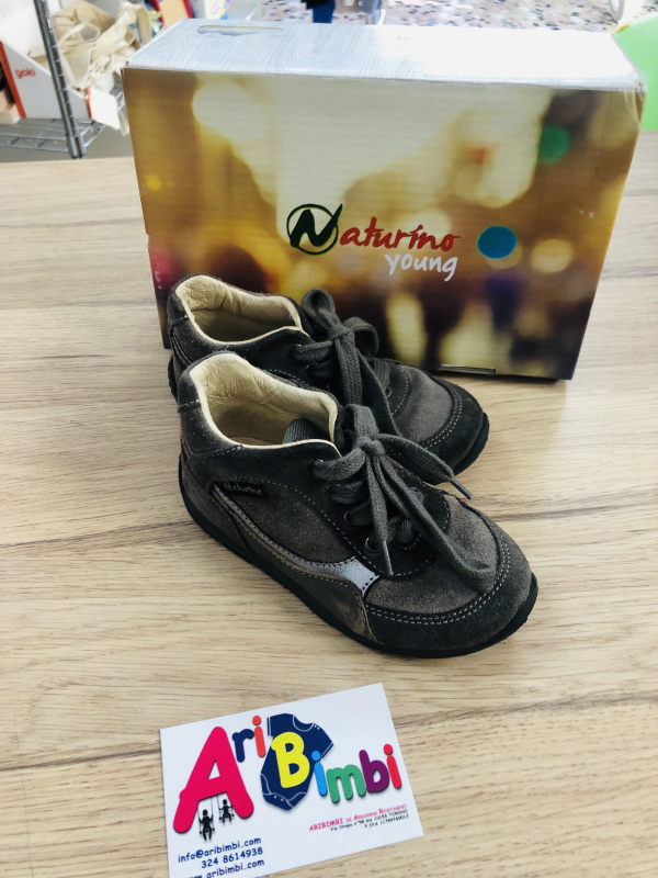 SCARPE NATURINO N 24