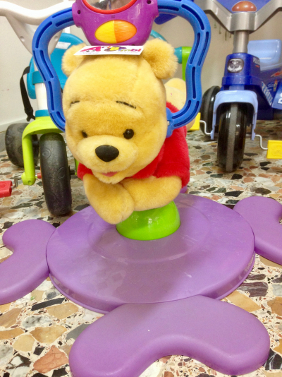 WINNIE THE POOH RODEO CAVALCABILE FISHER PRICE