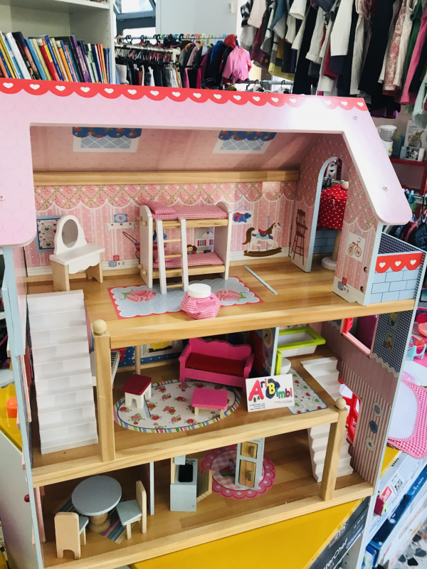 CASA DELLE BAMBOLE KIDKRAFT CON ACCESSORI, PARI AL NUOVO CASA DELLE BAMBOLE KIDKRAFT CON ACCESSORI, PARI AL NUOVO