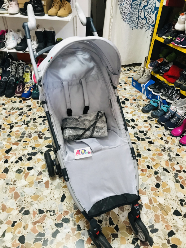PASSEGGINO LEGGERO WORLDWIDE GIORDANI